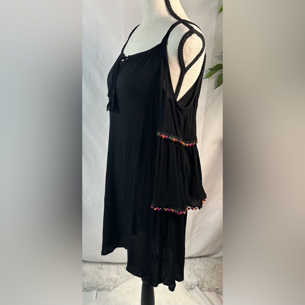 Black Cold Shoulder Dress with Pom-Pom Accents - Picture 5 of 11